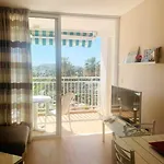 With Ocean View, Americas شقة *