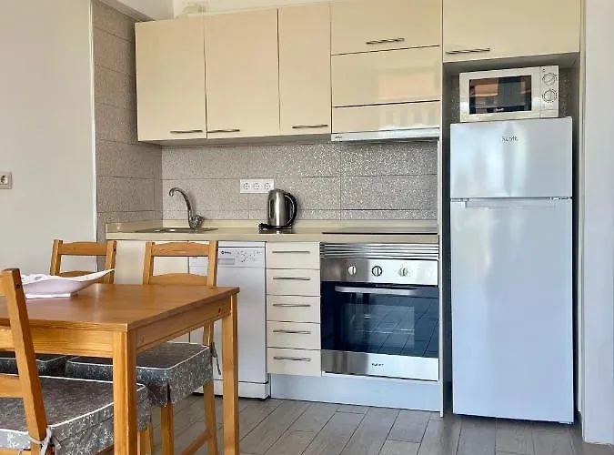 With Ocean View, Americas