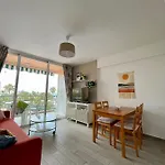 Ocean View, Américas * Playa Feñabe