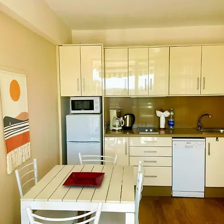 アパート Acapulco Apartment - Pool, Beach & Ocean View, Las Americas *