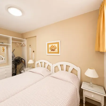 Acapulco Apartment - Pool, Beach & Ocean View, Las Americas