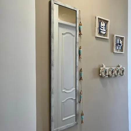 With Ocean View, Americas