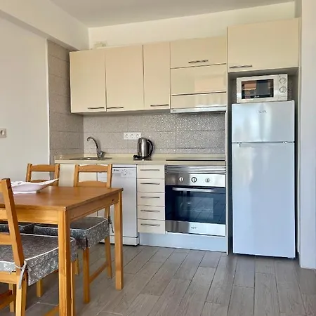 With Ocean View, Americas